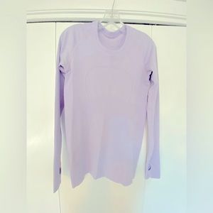 LULULEMON ATHLETICA run swiftly tech long sleeve size 8.  Lilac
